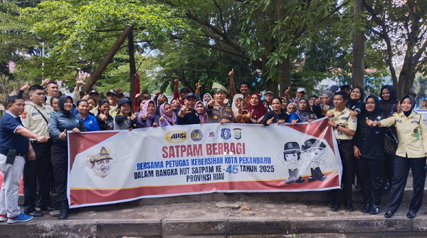 HUT_Satpam1.jpg