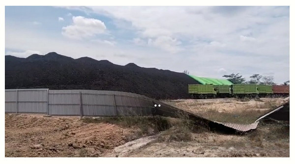 Stockpile_Batubara.jpg